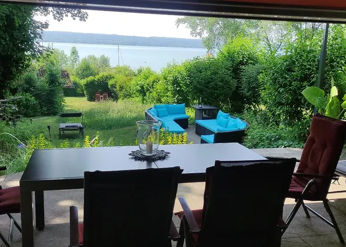 Ammersee Traum Von Bett Und Terrasse ヘルシング・アム・アンマーゼー